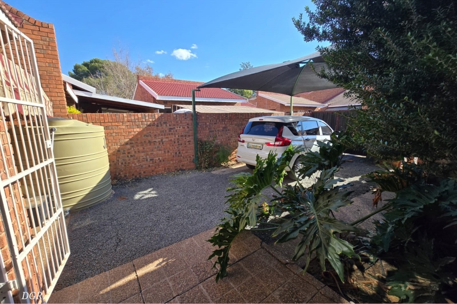 2 Bedroom Property for Sale in Memorial Road Area Northern Cape